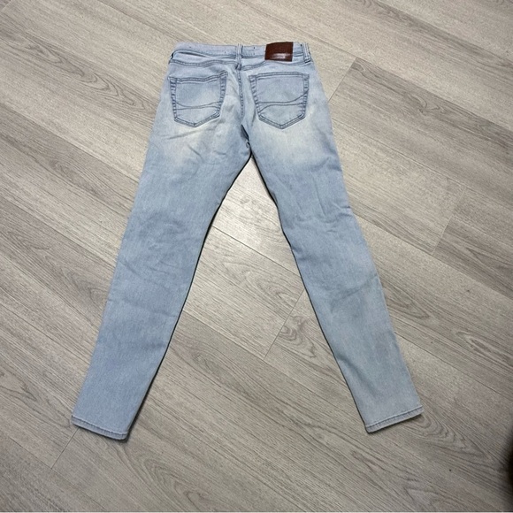 Hollister Super Skinny Advanced Stretch Light Blue Distressed Jeans 28x30 - Picture 9 of 11